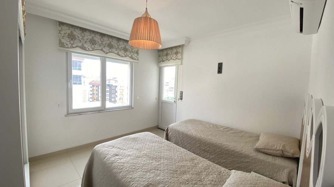 2 bedrooms apartment 100 m to the sea Alanya-Mahmutlar