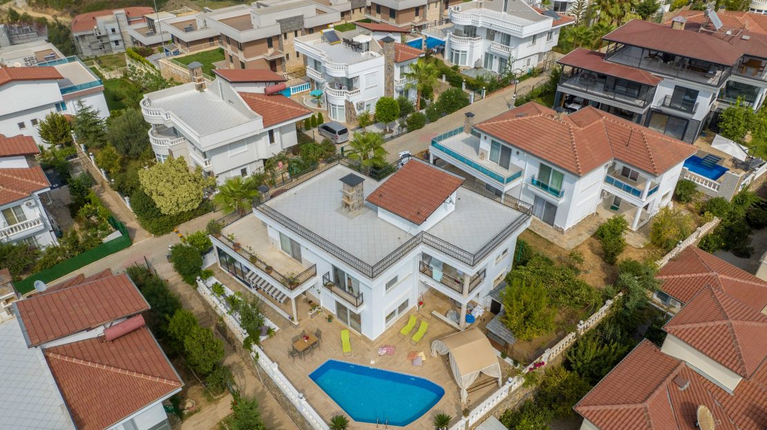 4 Bedrooms villa suitable for Turkish citizenship Alanya Kargicak